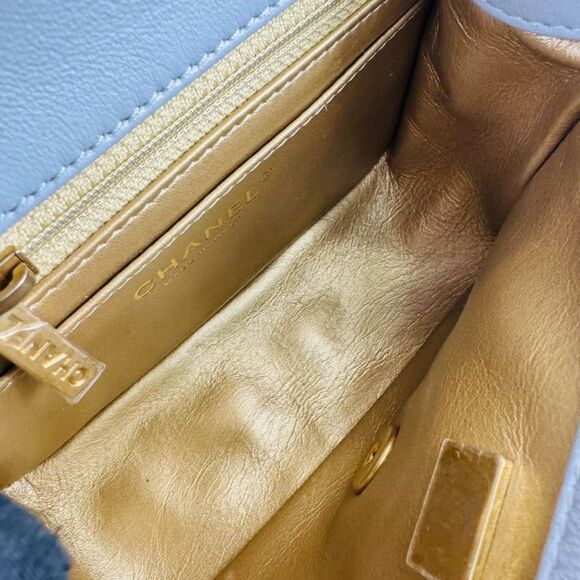 Chanel Women Pre-Loved Bag Very Good Condition - Picture 2 of 2